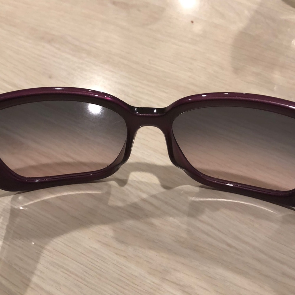 Fendi Sunglasses - Picture 7 of 16